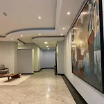 Prg31 - 4 Dr, Prox Ao Shopping Atlantico, Garagem